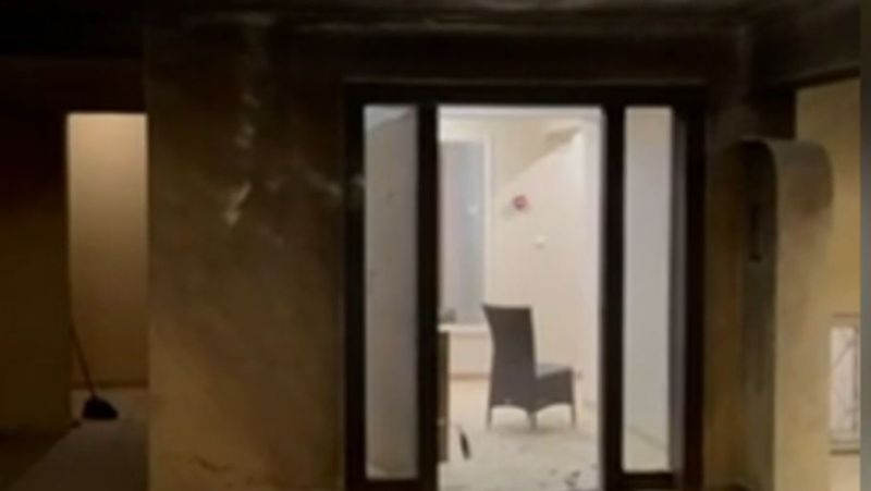 Εισοδος πολυκατοικιας