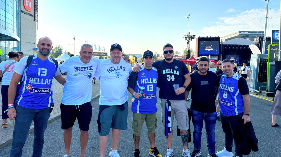 Έλληνες οπαδοί