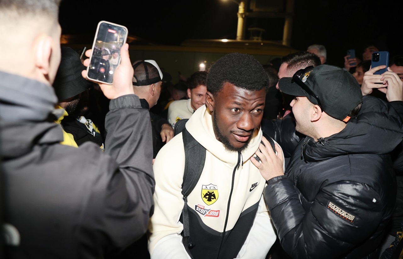 Η άφιξη της ΑΕΚ στον Βόλο