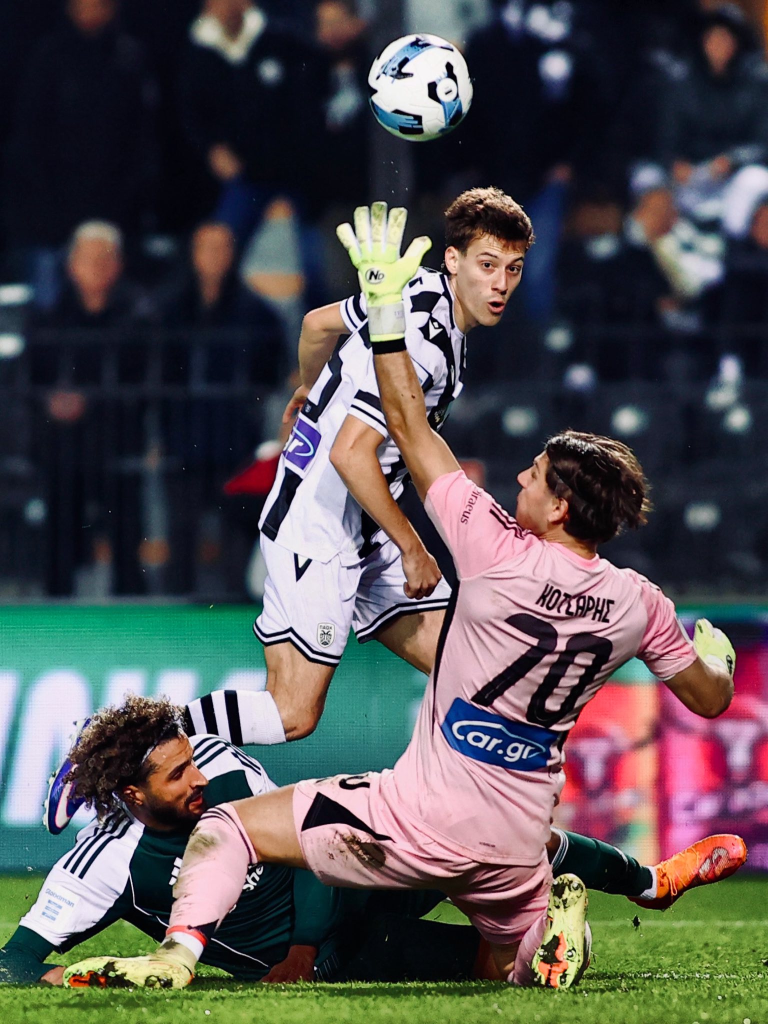 O Γιάννης Κωνσταντέλιας