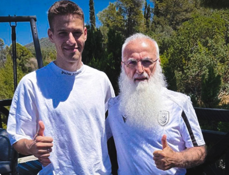 Ο Γιάννης Κωνσταντέλιας και ο Ιβάν Σαββίδης 