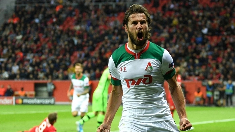 Ο Κριχόβιακ πανηγυρίζει γκολ με τη Λοκομοτίβ