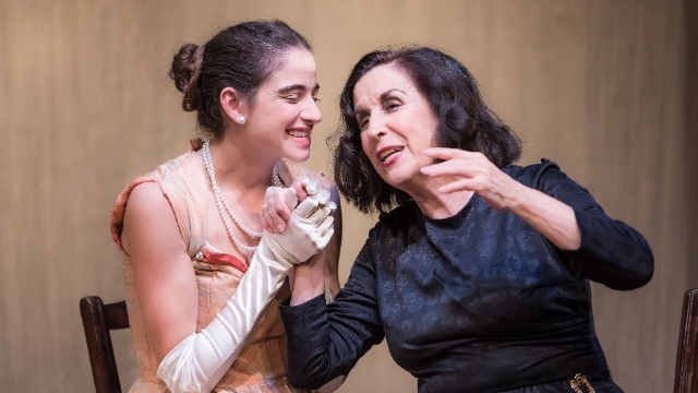 Η Νένα Μεντή