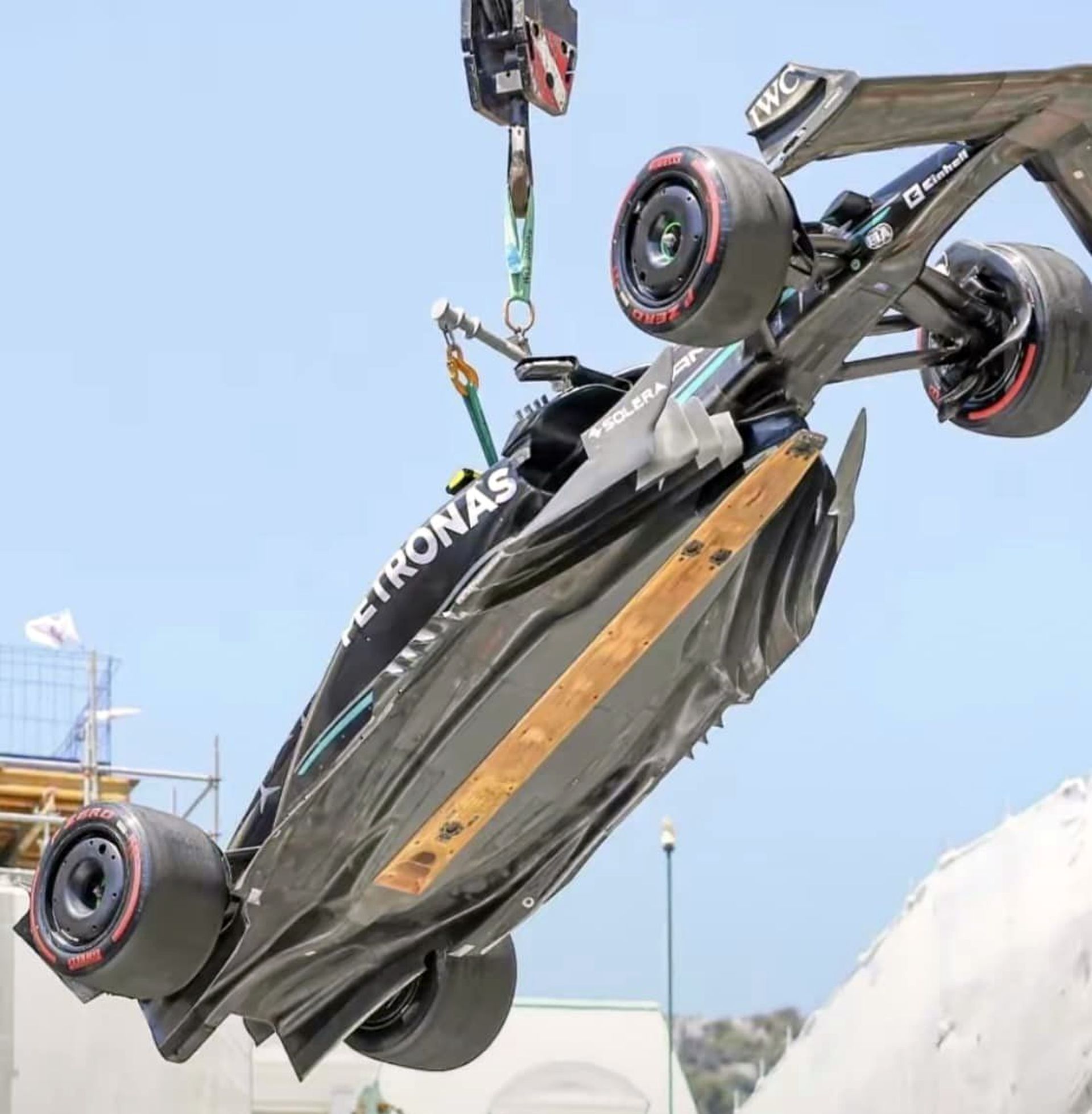 Το πάτωμα της Mercedes W14