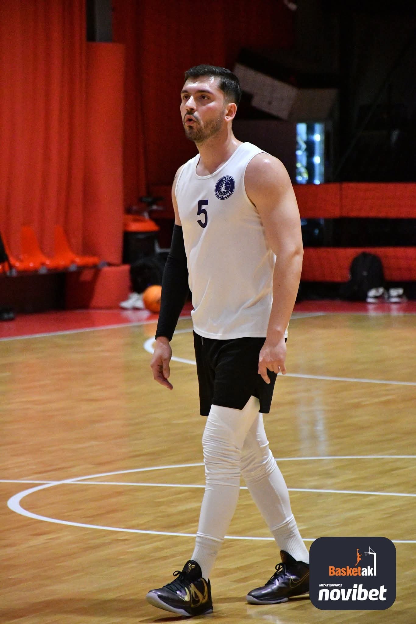 Από αγώνα για το basketaki