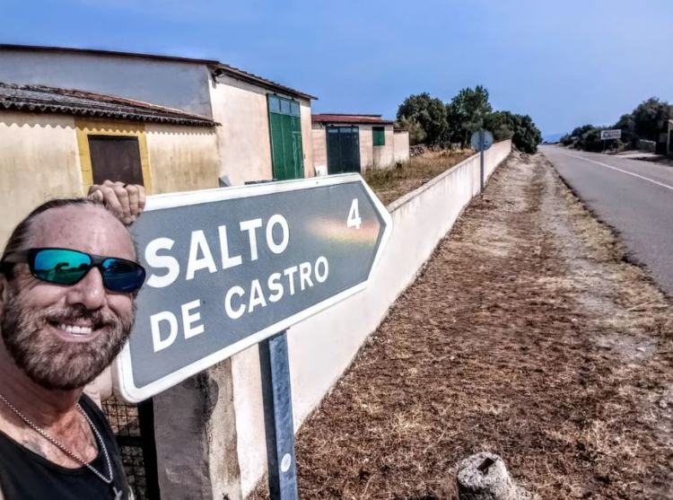 Ο Lee Beckwith στο Salto de Castro