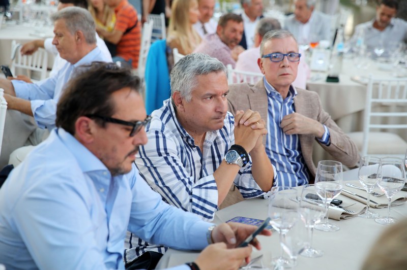 Ο Γιώργος Σπανός και ο Γιάννης Αγγελόπουλος στην κλήρωση του πρωταθλήματος