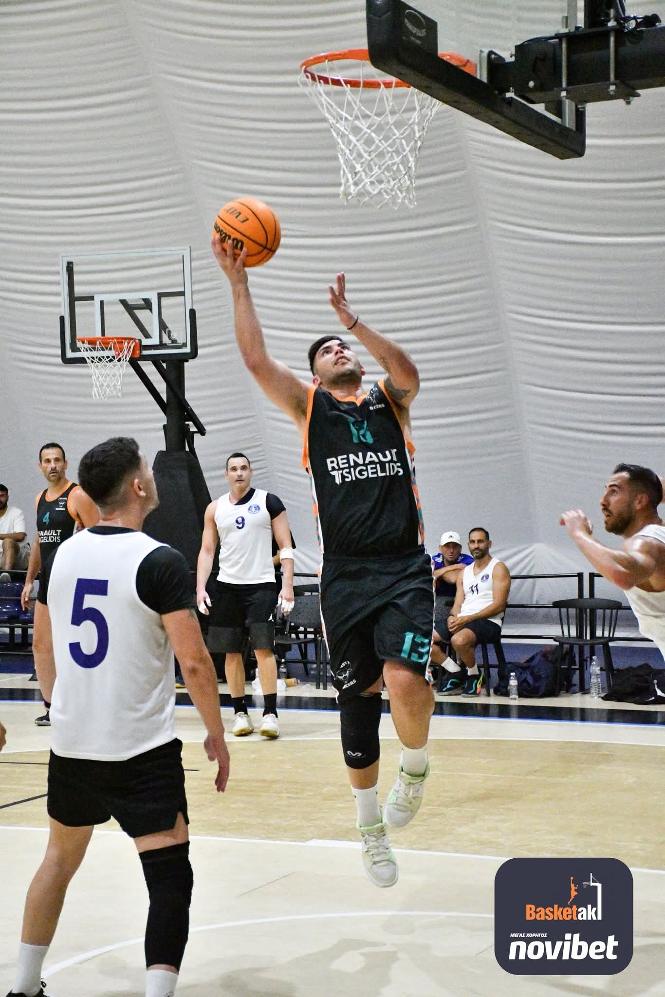 Από αγώνα για το basketaki