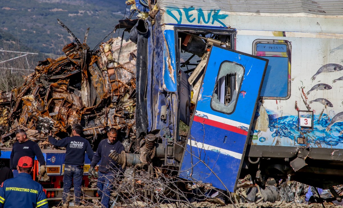 Το τρένο μετά την σύγκρουση στα Τέμπη