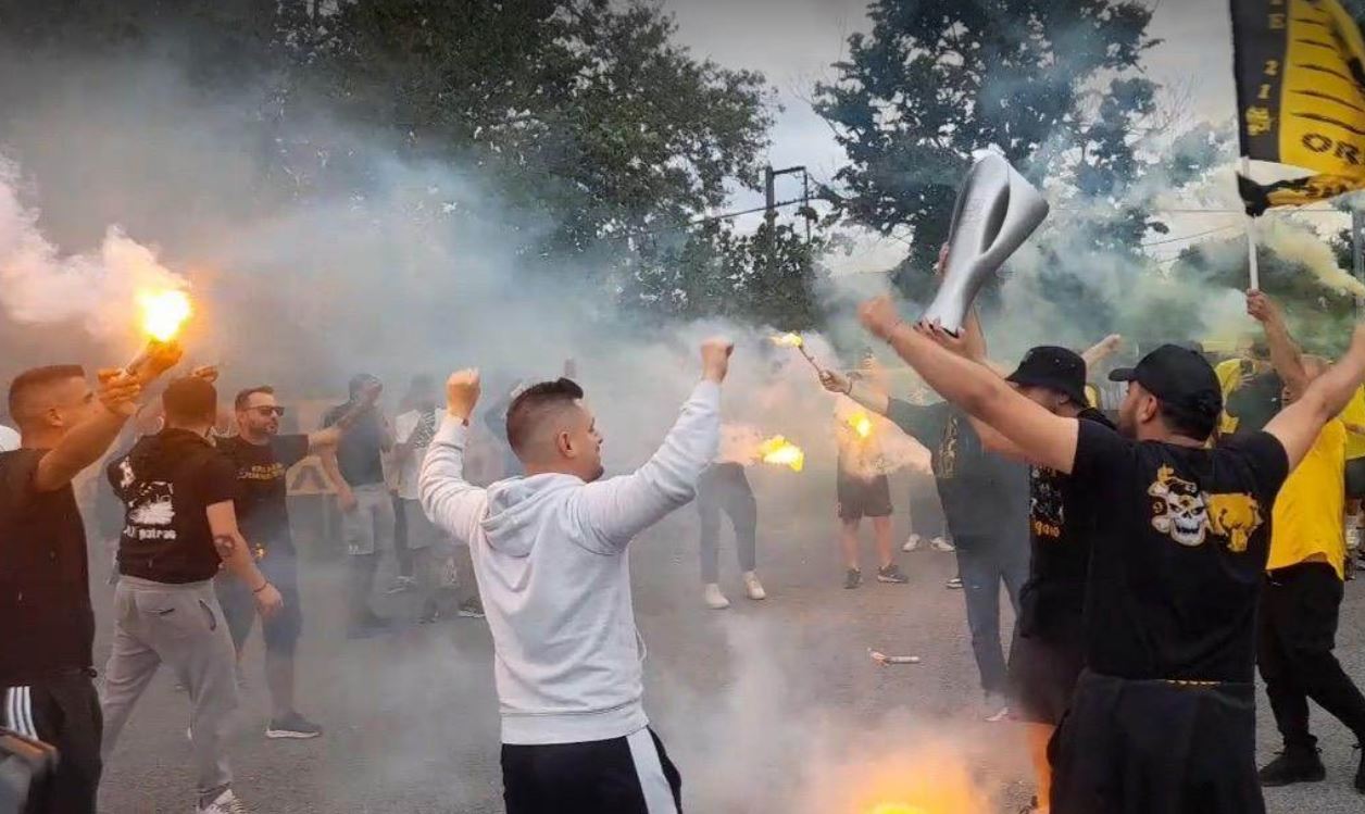 Οπαδοί της ΑΕΚ στην Τρίπολη
