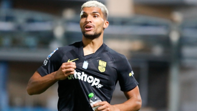 Ο Λίντσει Ροζ