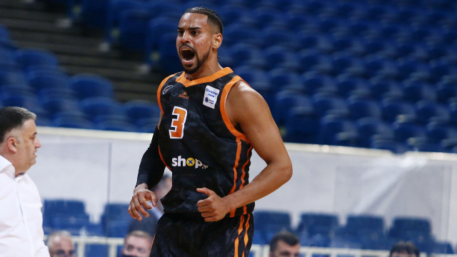 Ο Κλαβέλ μέτρησε 45 πόντους