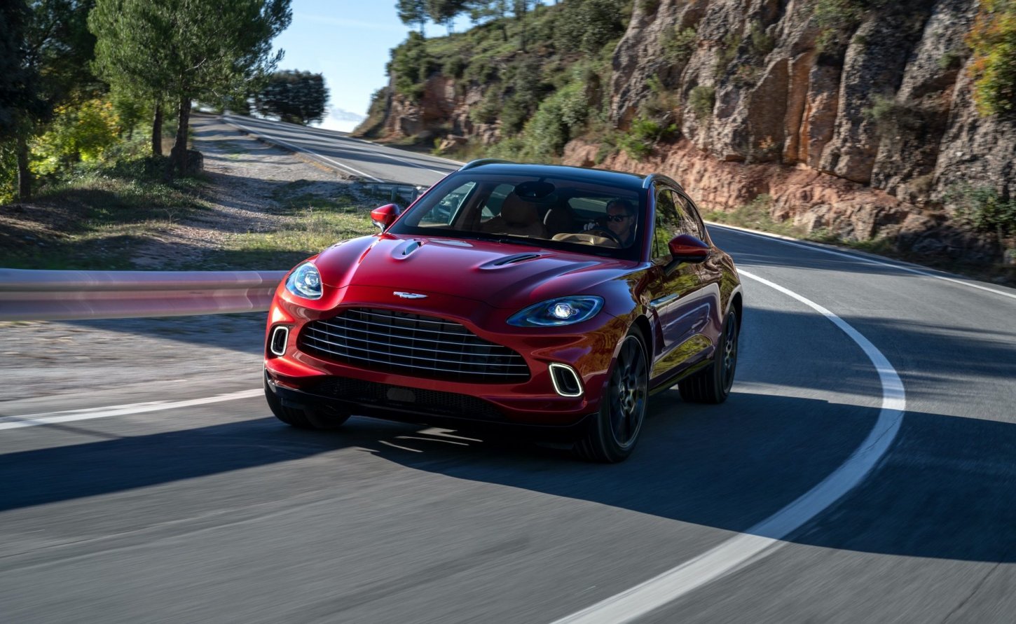 H DBX, το πρώτο SUV της Aston Martin. 