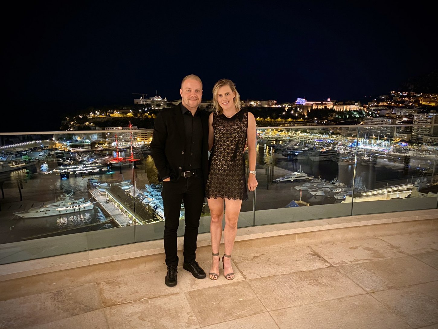 H φωτογραφία που ανέβασε του Αγίου Βαλεντίνου το ζευγάρι.