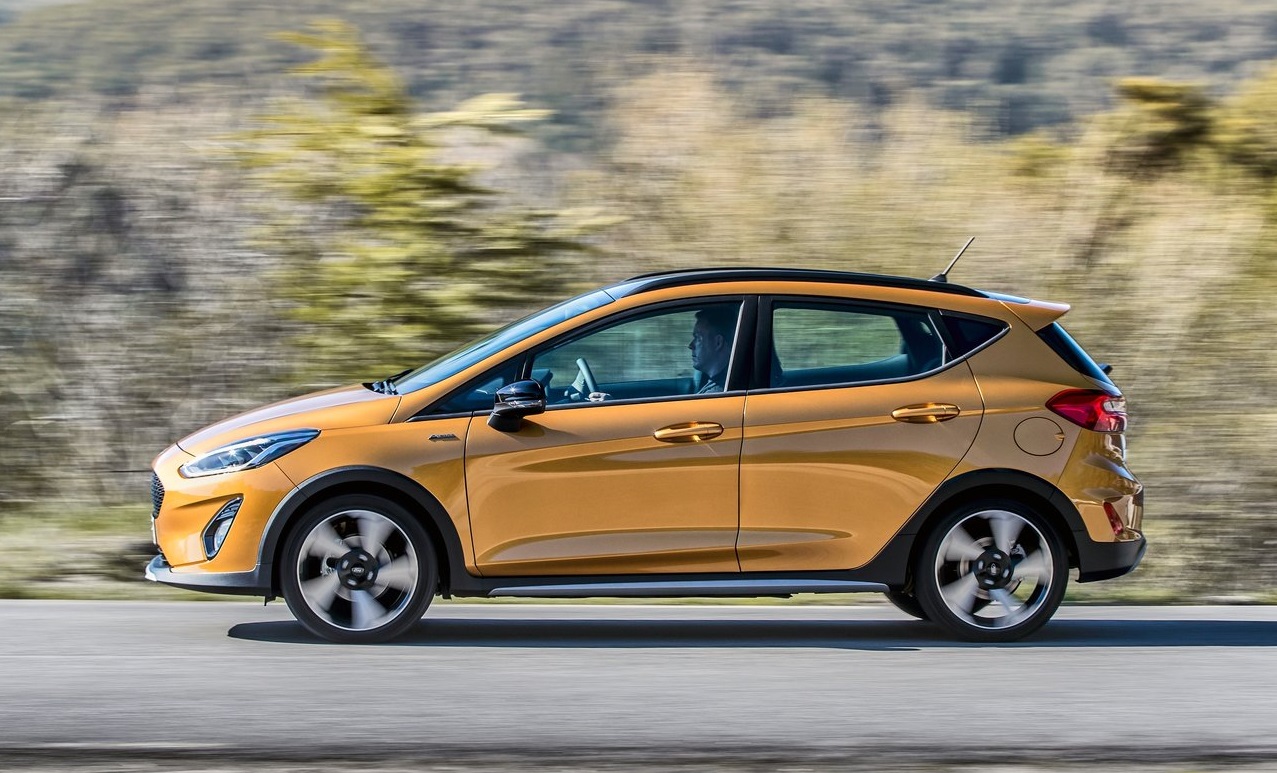 Το Αctive κάθεται 1,8 εκατοστά ψηλότερα στις αναρτήσεις του από το συμβατικό Fiesta.