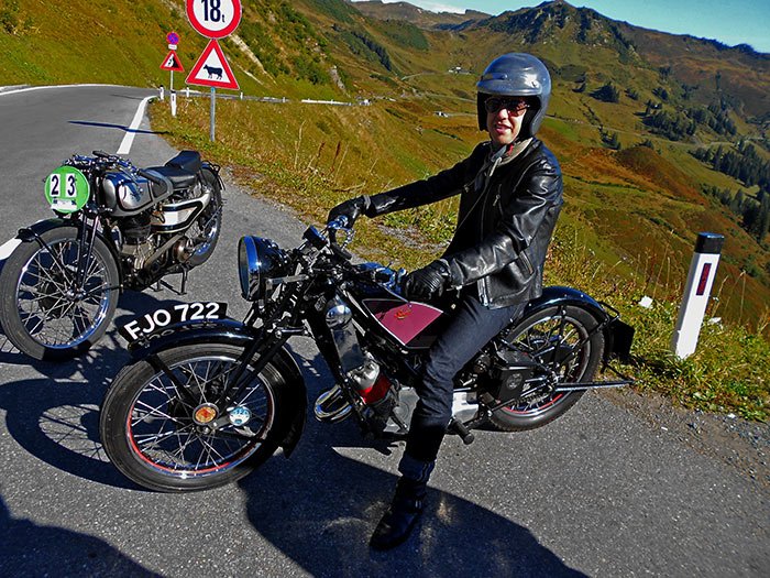 O Γερμανός έχει τρέλα με τις κλασικές μοτοσικλέτες.