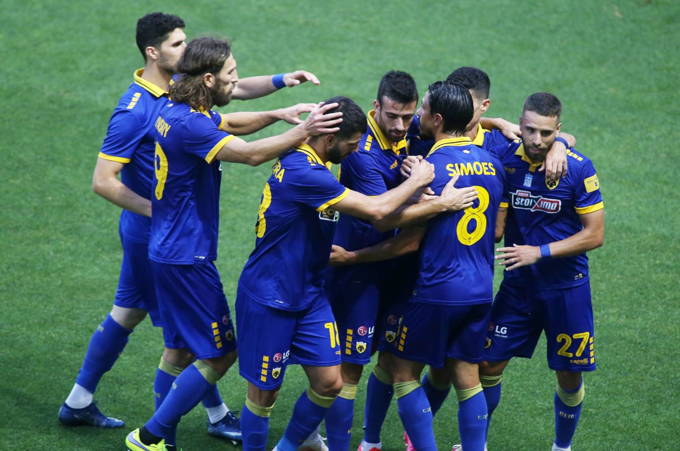 Ο άξονας με Σιμόες και η επίθεση με Ολιβέιρα έφεραν το διπλό της ΑΕΚ με τον Άρη