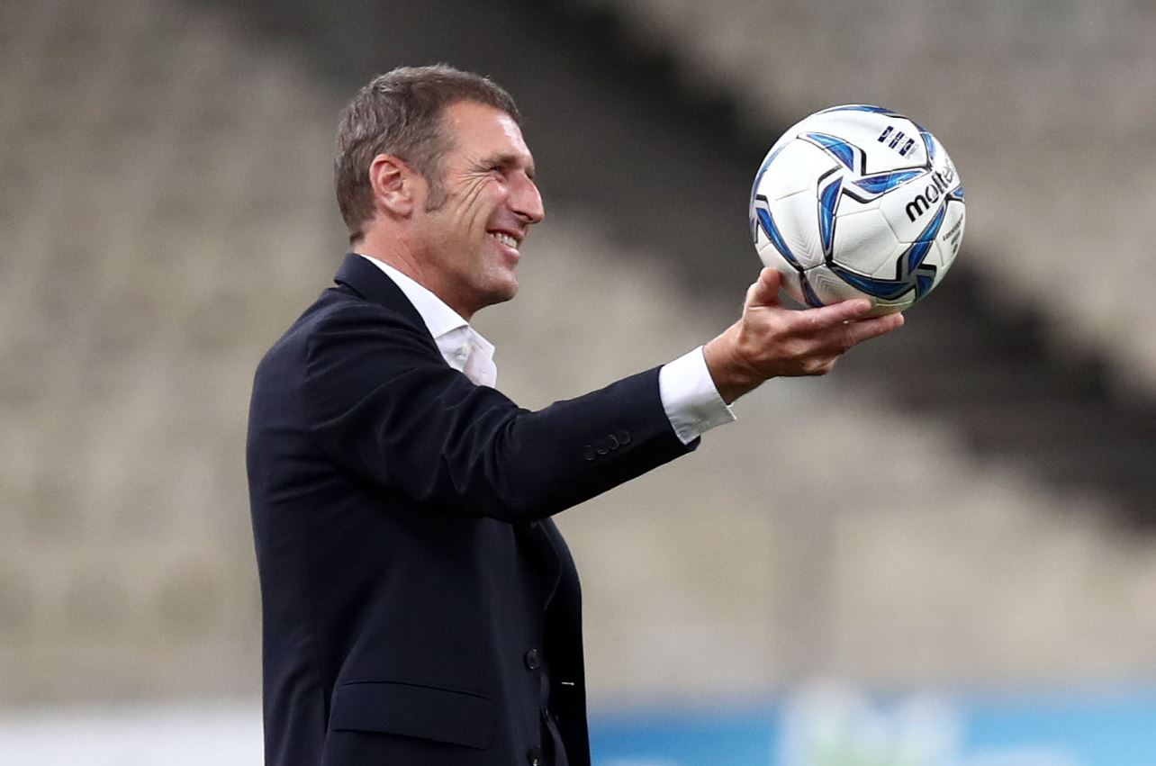 Ο Καρέρα με την μπάλα στα χέρια σε αγώνα της ΑΕΚ