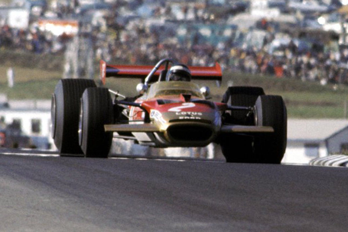 H Lotus 72.