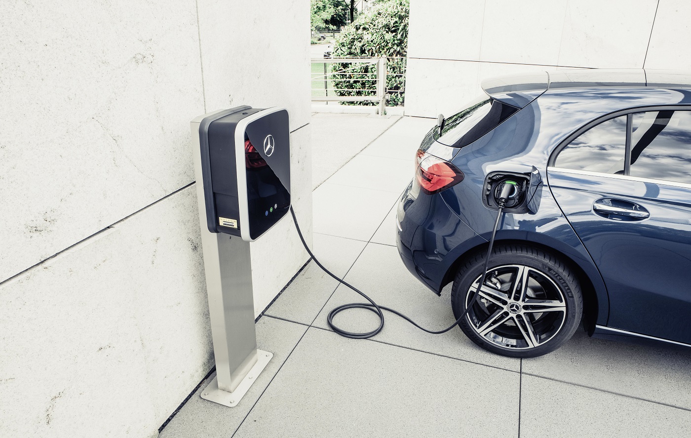 Mercedes - Benz EQ Power