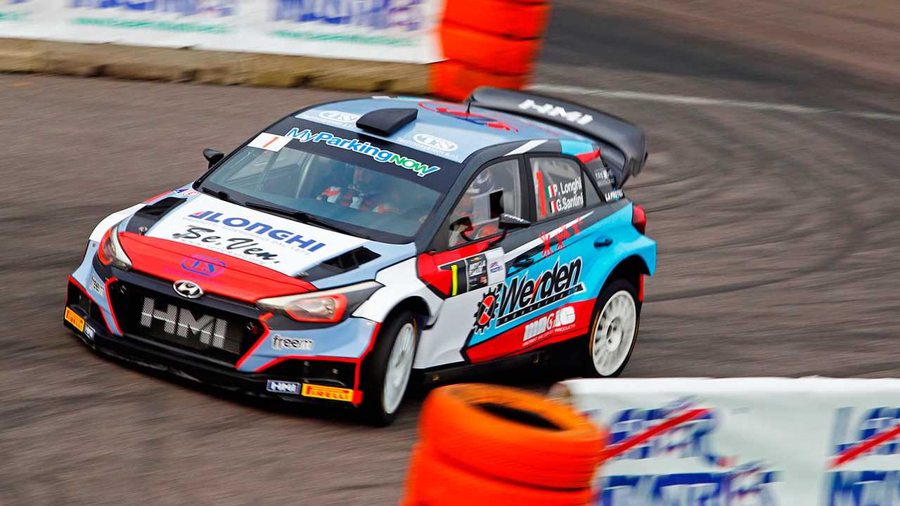 Στιγμιότυπο από τον περυσινό αγώνα Monza Rally Show.