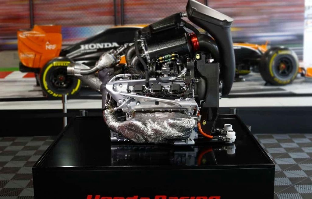 To μοτέρ της Honda.