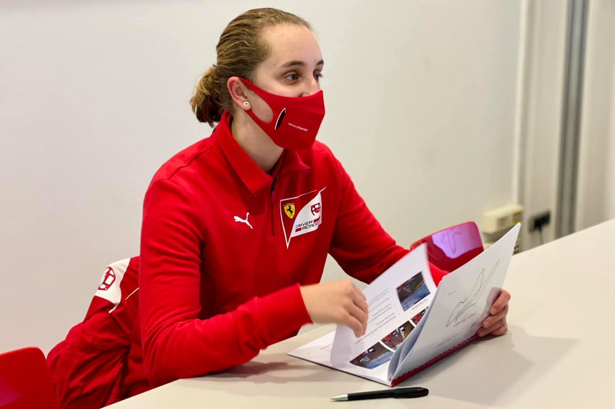 Η νεαρή Ολλανδέζα ονειρεύεται να τρέξει για τη Ferrari στη Formula 1.