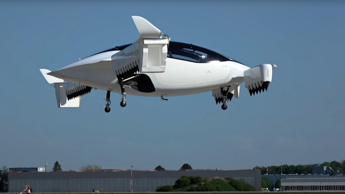 To ιπτάμενο αυτοκίνητο της Lilium σε δοκιμαστική πτήση.