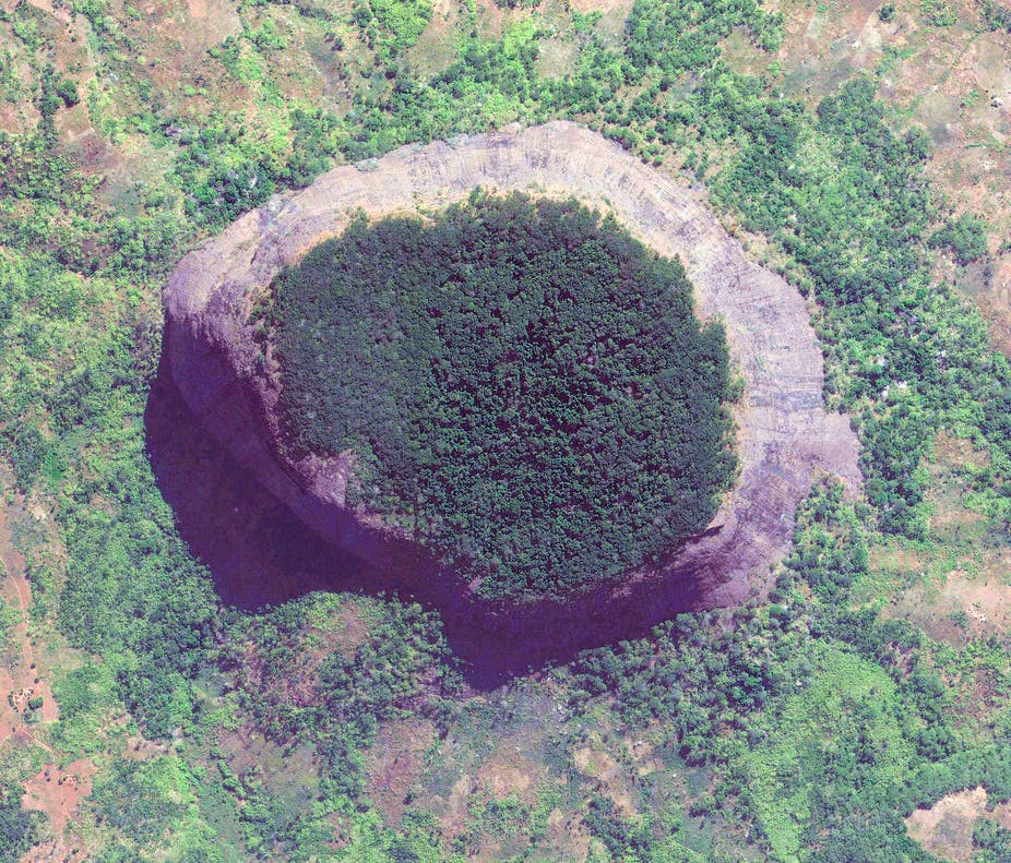Το Google Earth αποκάλυψε δάσος που δεν έχει πατήσει ανθρώπινο πόδι και πήγε το National Geographic (pics & vid)  