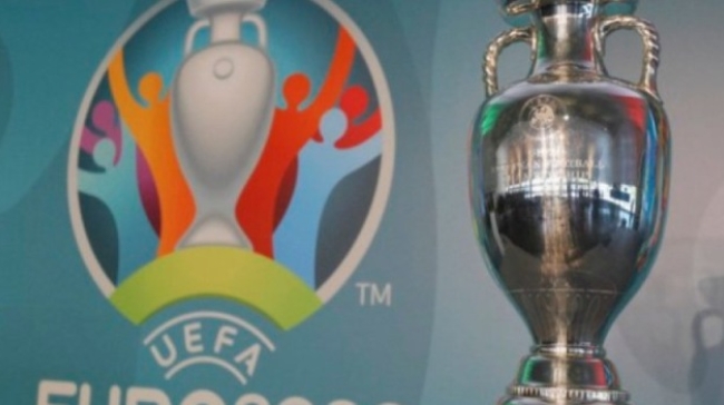 Η UEFA αποκάλυψε το logo του Euro 2024 με φαντασμαγορικό show στο Βερολίνο (vid)