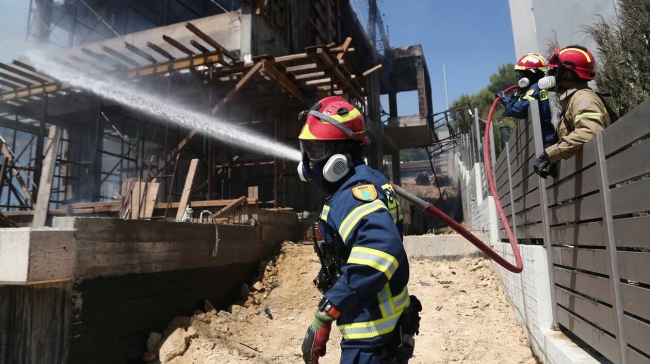 Νεκρός πυροσβέστης σε επιχείρηση βοήθειας περιπατητών στη Ρόδο