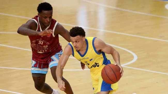 «Πάτησε γκάζι» στο φινάλε ο ΑΠΟΕΛ και πήρε την νίκη στην πρεμιέρα