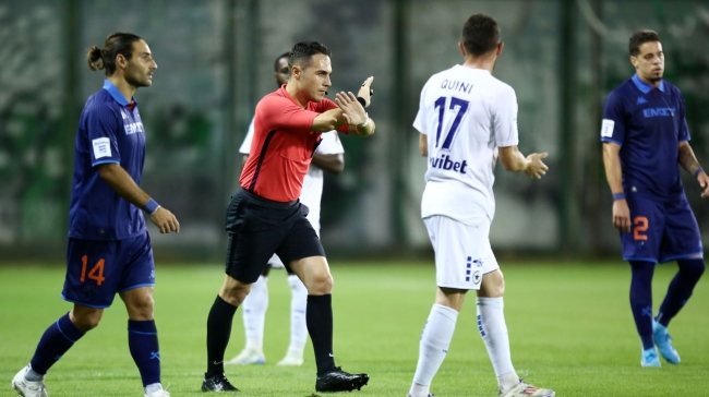 Το πέναλτι της Athens Kallithea που πήρε πίσω το VAR και το γκολ του Μπάκου που ακυρώθηκε για οφσάιντ (vid)