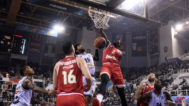 Τα highlights από την επιβλητική νίκη του Ολυμπιακού επί του ΠΑΟΚ (vid)