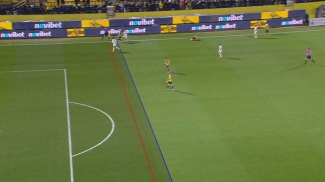 Το γκολ του Πινέδα που ακυρώθηκε για οφσάιντ στον Λιβάι (vid)