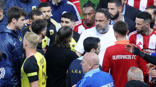 Τιμωρία... νταηλίκι για Αλμέιδα και οι... τυφλοί παρατηρητές!