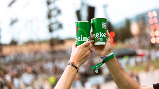 Η Heineken σε βάζει σε Boring Mode για να ζήσεις συναρπαστικές στιγμές εκτός οθόνης