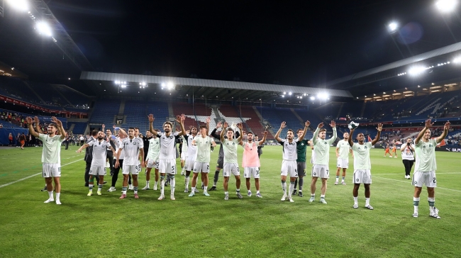 Οι μάγκες με το τριφύλλι βροντοφώναξαν «Ελλάς – Ευρώπη - Παναθηναϊκός»!