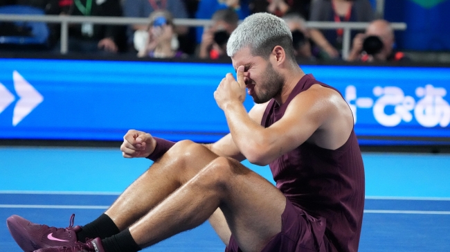 Ο Αλκαράθ αποσύρθηκε από το τουρνουά της Βαρκελώνης