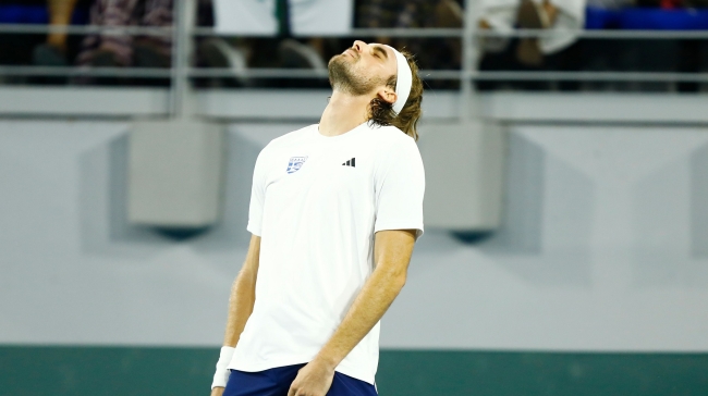 Η ανακοίνωση του δικηγόρου του Τσιτσιπά για την παράβαση: «Δεν οδηγούσε αυτός, αλλά ο πατέρας του»