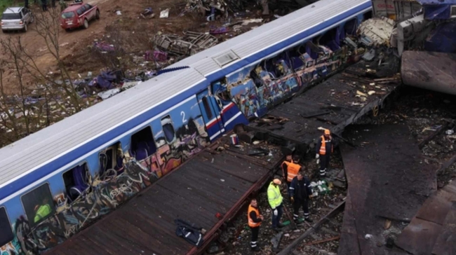 Συγκλονίζει μητέρα θύματος Τεμπών: «Δεν ρωτάνε για τα παιδιά που χάθηκαν και ασχολούνται με το κόμμα Καρυστιανού»