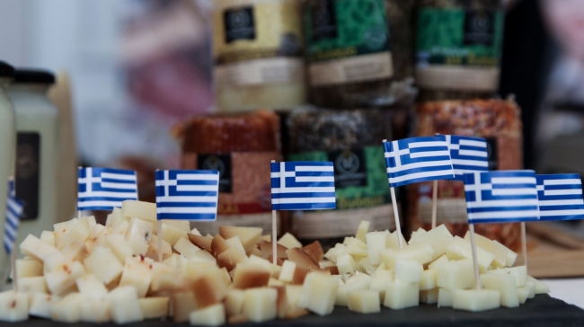 Ξεχάστε τη φέτα: Μαντέψτε ποιο ελληνικό τυρί ανακηρύχθηκε το πρώτο σε όλο τον πλανήτη