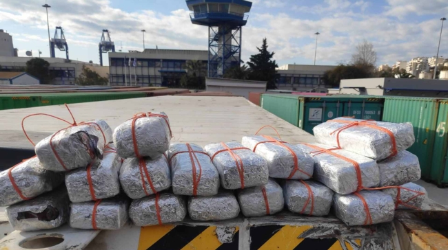 Συνελήφθη ο «Έλληνας Εσκομπάρ» με τεράστια ποσότητα κοκαΐνης στο πλοίο του: Το παρελθόν του και η ενασχόληση με το ποδόσφαιρο