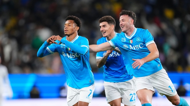 Σούπερ ο Νέρες και... Supercoppa η Νάπολι! 