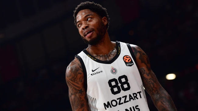 Αυτά έκανε ο πενταδάτος Ταϊρίκ Τζόουνς κόντρα στη Βαλένθια