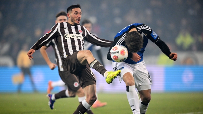 «Χ»ωρίς νικητή το ντέρμπι στο Αμβούργο, αλλά με τρομερή ένταση