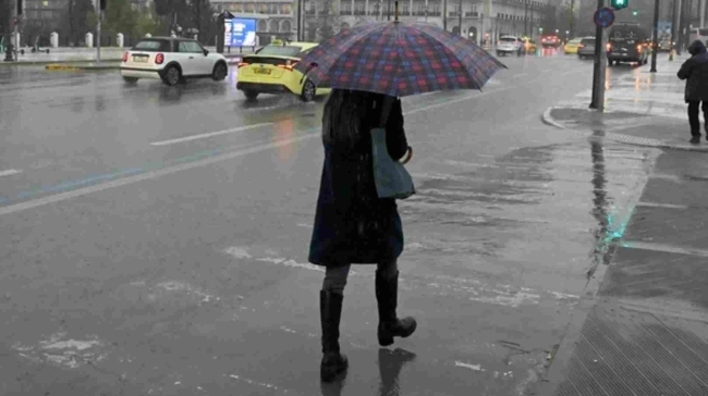 Έκτακτο δελτίο ΕΜΥ: Ισχυρές βροχές και καταιγίδες την Κυριακή-Οι περιοχές με κόκκινη προειδοποίηση