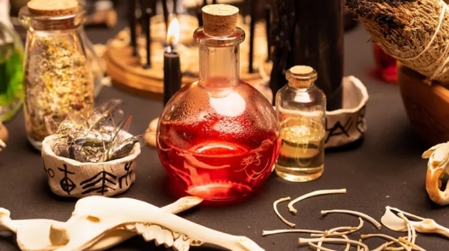 Πακιστάν: Εκτός νόμου η «μαύρη μαγεία» με ποινές έως 7 χρόνια φυλάκισης