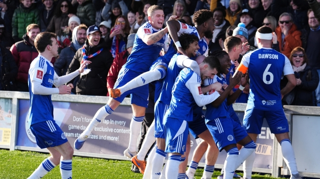 Μάκλσφιλντ: Από τον αφανισμό στο… μεθύσι της επιτυχίας!