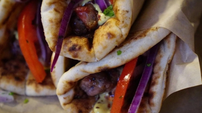 Πόσο πληρώναμε για ένα σουβλάκι πριν από έξι χρόνια